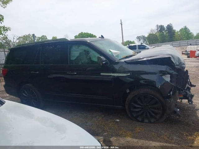 2020 LINCOLN NAVIGATOR RESERVE 13