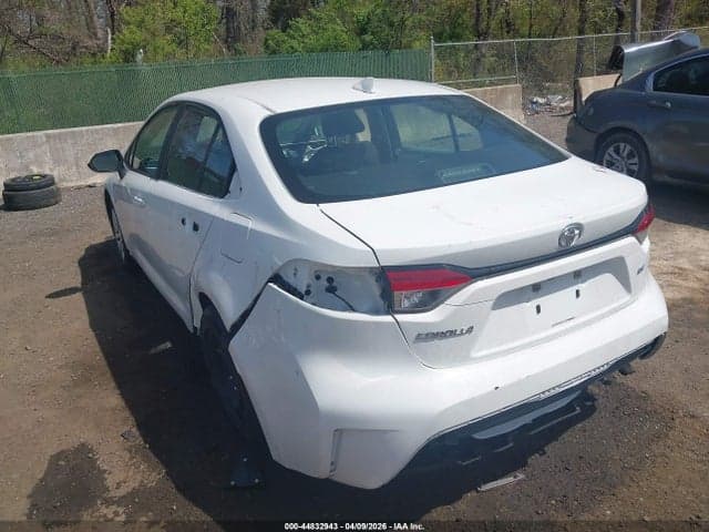 2021 TOYOTA COROLLA LE 3