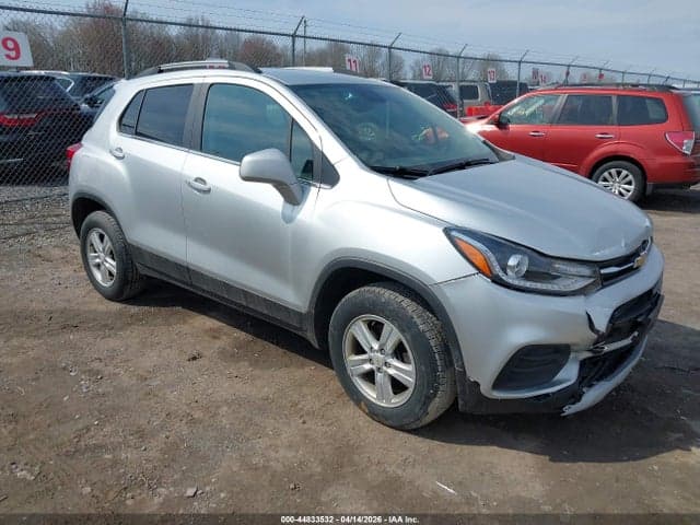 2020 CHEVROLET TRAX AWD LT 1