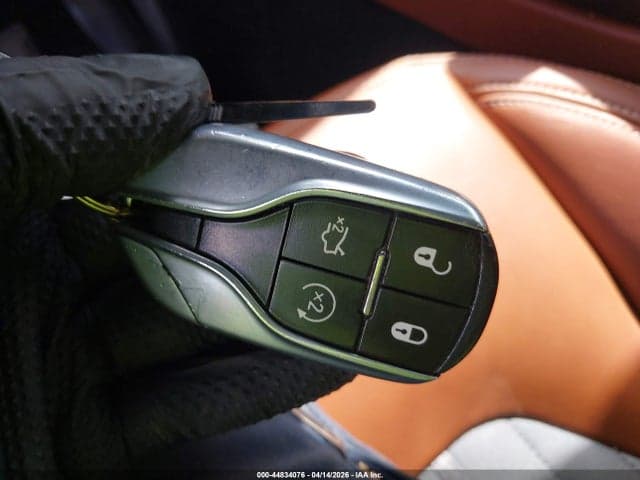 2020 MASERATI LEVANTE GRANLUSSO 11