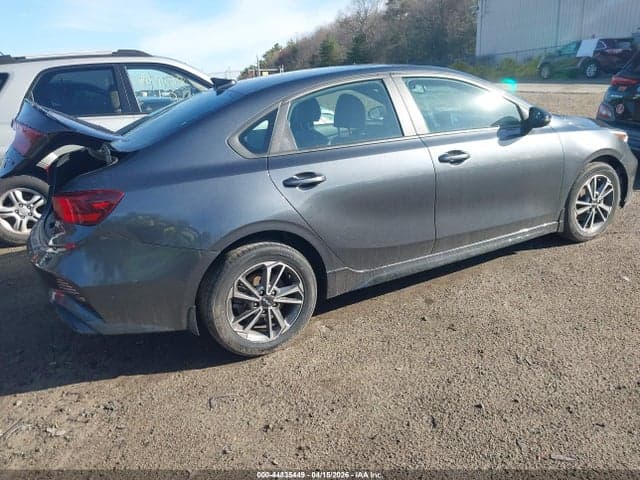 2023 KIA FORTE GT-LINE 4