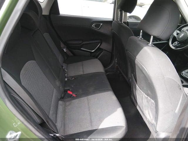2021 KIA SOUL EX 8