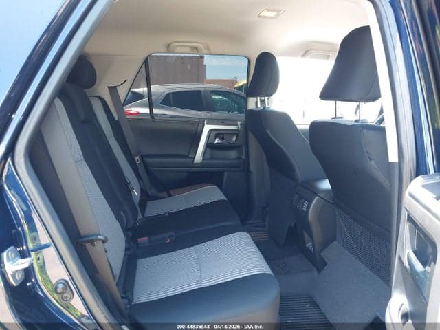 2024 TOYOTA 4RUNNER SR5 8