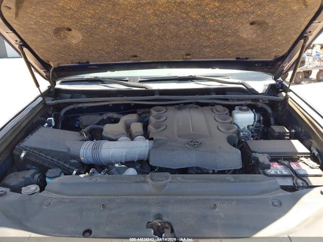 2024 TOYOTA 4RUNNER SR5 10