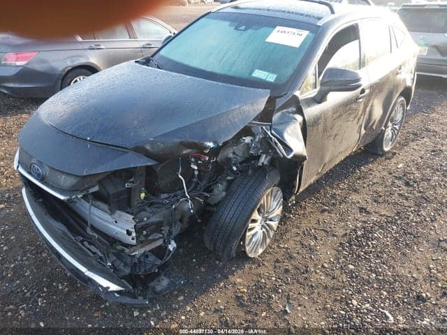 2022 TOYOTA VENZA XLE 2
