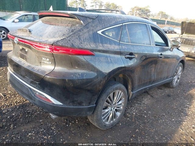 2022 TOYOTA VENZA XLE 4