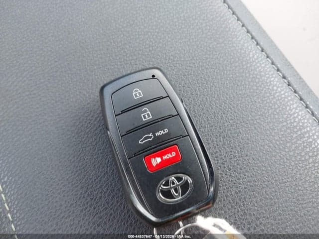 2026 TOYOTA CAMRY XLE 11