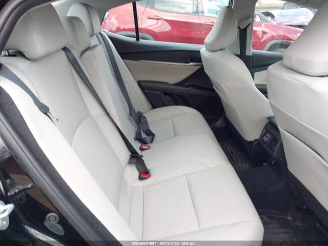 2026 TOYOTA CAMRY XLE 8
