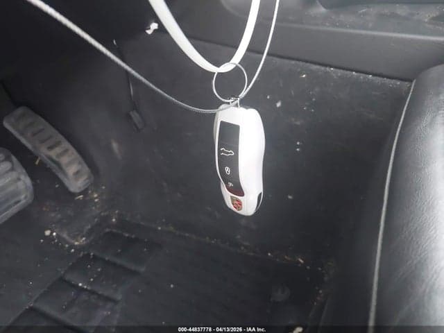 2012 PORSCHE CAYENNE 11