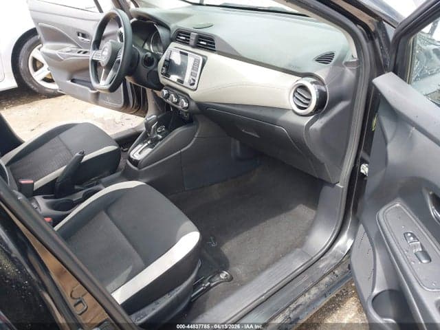 2020 NISSAN VERSA SV XTRONIC CVT 5