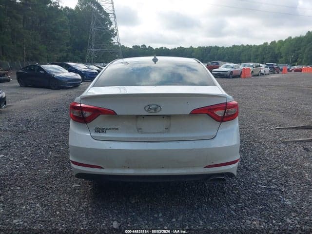 2017 HYUNDAI SONATA SE 16