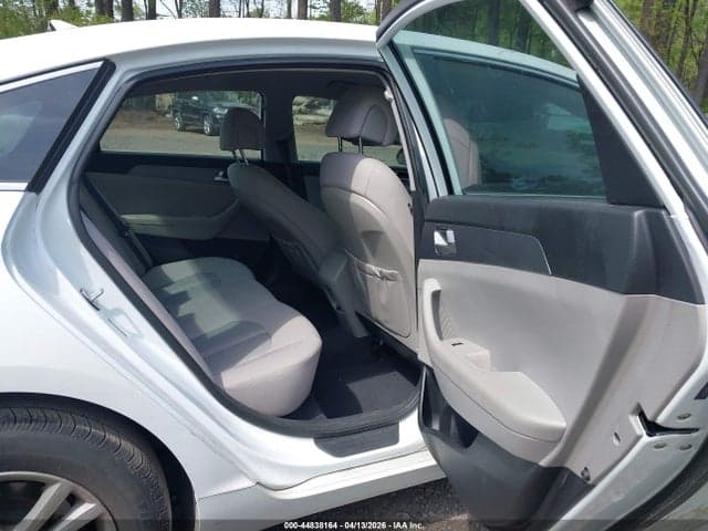 2017 HYUNDAI SONATA SE 8