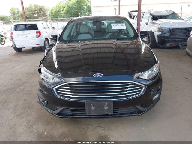 2019 FORD FUSION SE 13
