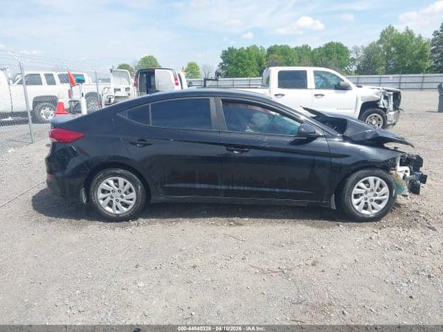 2017 HYUNDAI ELANTRA SE 13