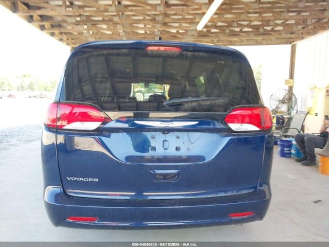 2020 CHRYSLER VOYAGER LX 16
