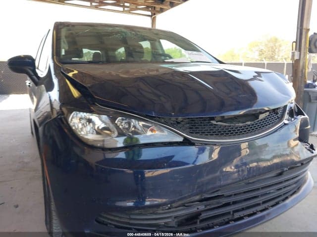 2020 CHRYSLER VOYAGER LX 6