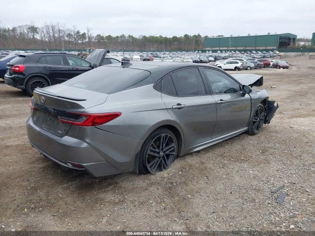 2025 TOYOTA CAMRY XSE 4