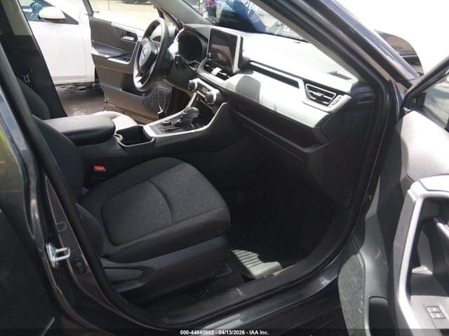 2025 TOYOTA RAV4 HYBRID XLE 5