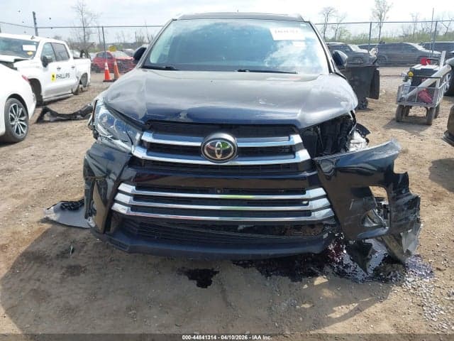 2019 TOYOTA HIGHLANDER LIMITED PLATINUM 6