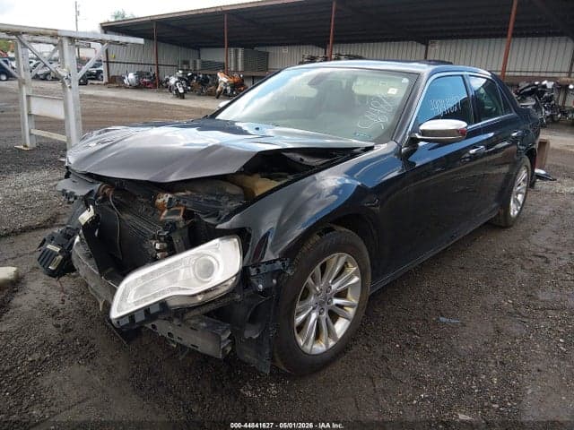2017 CHRYSLER 300C 2
