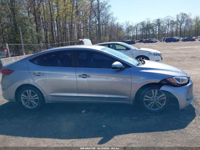 2017 HYUNDAI ELANTRA SE 12