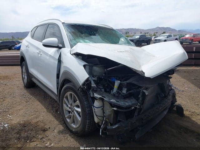 2017 HYUNDAI TUCSON SE - 1