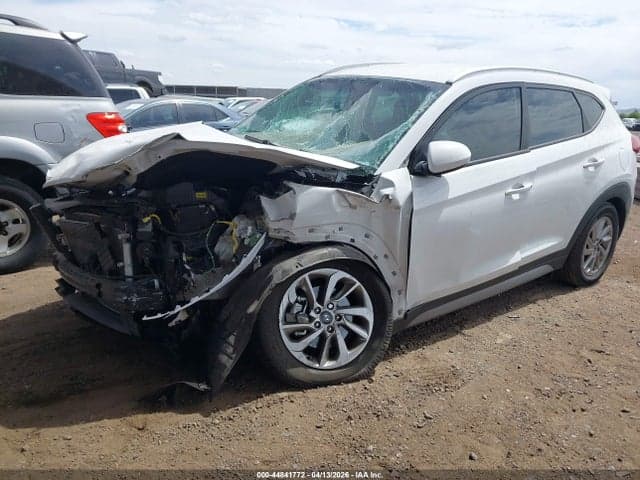 2017 HYUNDAI TUCSON SE 2