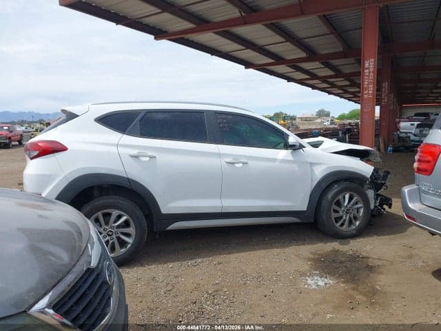 2017 HYUNDAI TUCSON SE 13