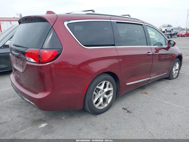 2018 CHRYSLER PACIFICA TOURING L 4