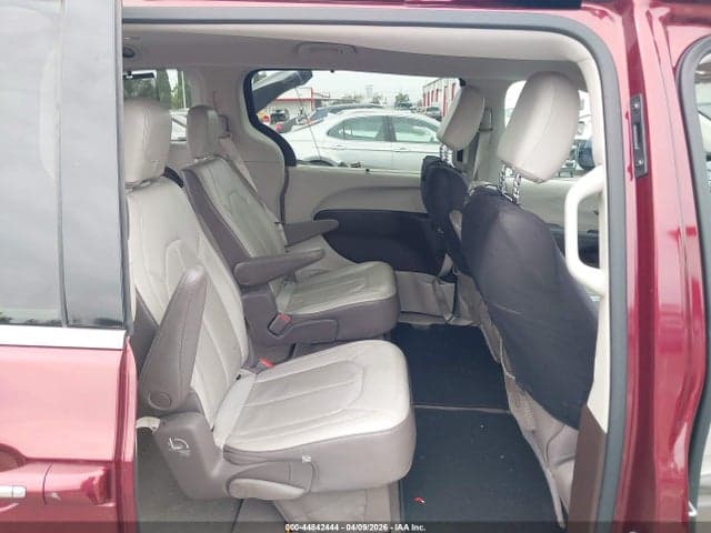 2018 CHRYSLER PACIFICA TOURING L 8