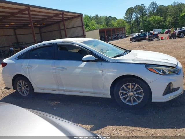 2019 HYUNDAI SONATA SE 13