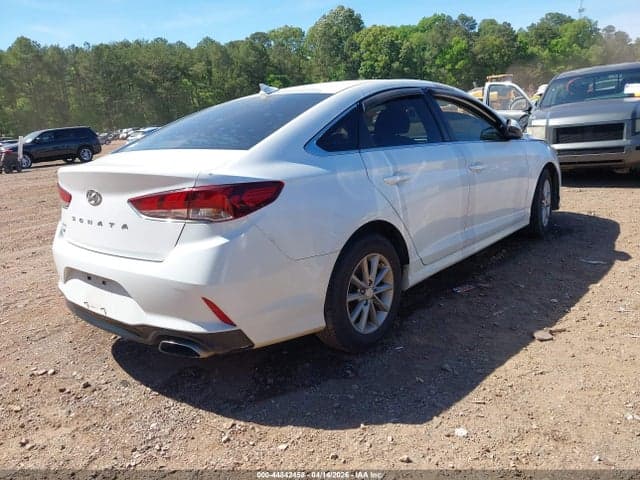 2019 HYUNDAI SONATA SE 4