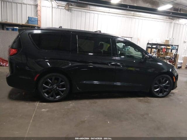 2018 CHRYSLER PACIFICA TOURING L PLUS 13