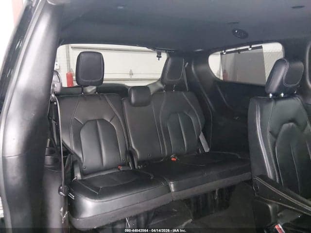 2018 CHRYSLER PACIFICA TOURING L PLUS 18