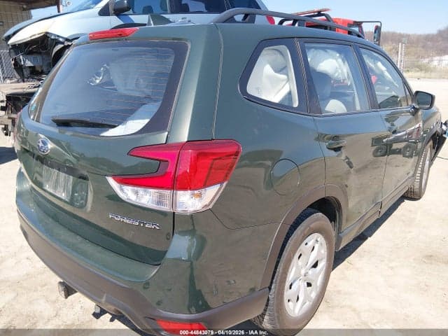 2022 SUBARU FORESTER 4