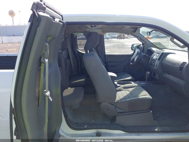 2017 NISSAN FRONTIER S 8