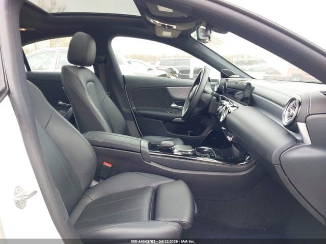 2021 MERCEDES-BENZ CLA 250 4MATIC 5