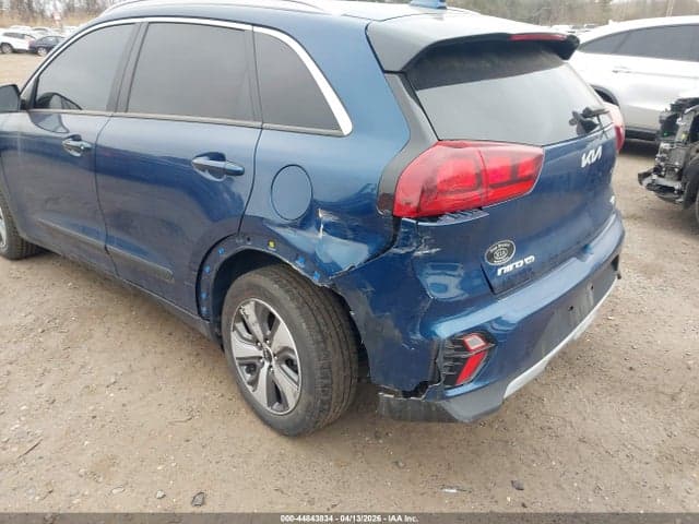 2022 KIA NIRO LX 6