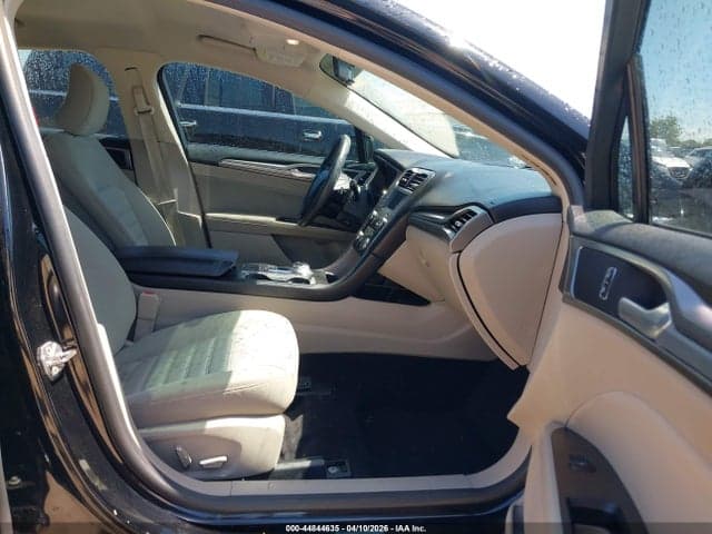 2017 FORD FUSION SE 5
