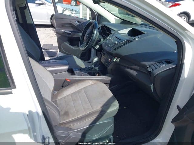 2017 FORD ESCAPE S 5