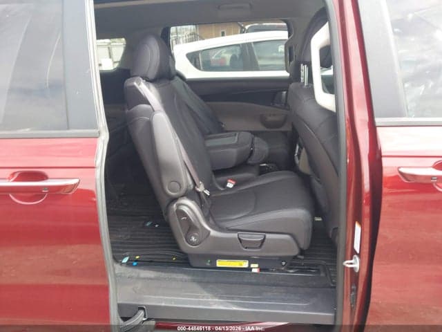 2025 KIA CARNIVAL MPV LXS 8