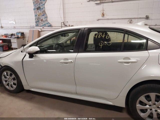 2021 TOYOTA COROLLA LE 14