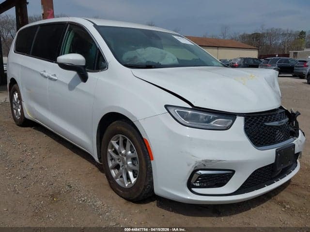 2023 CHRYSLER PACIFICA TOURING L 1