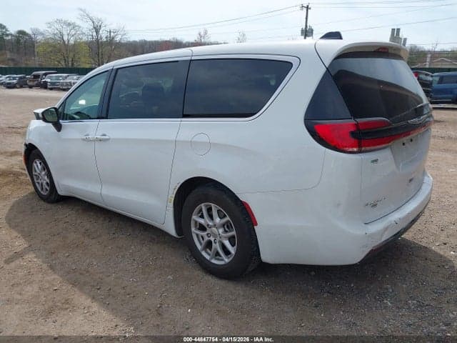 2023 CHRYSLER PACIFICA TOURING L 3