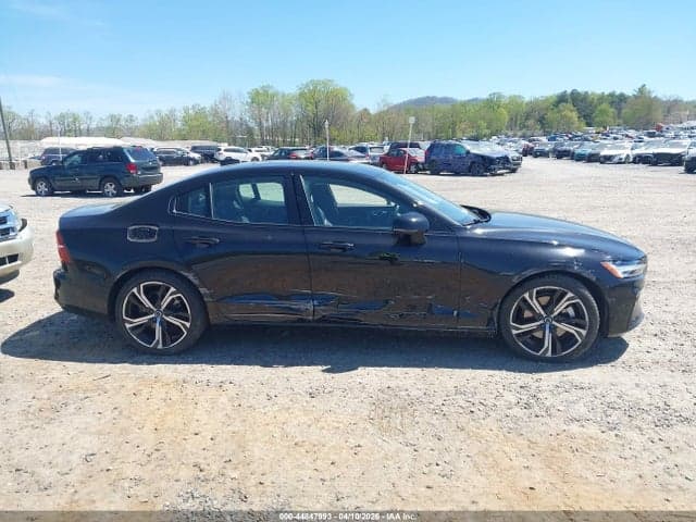 2024 VOLVO S60 B5 PLUS DARK THEME 13