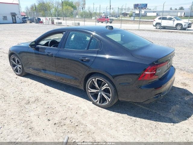 2024 VOLVO S60 B5 PLUS DARK THEME 3