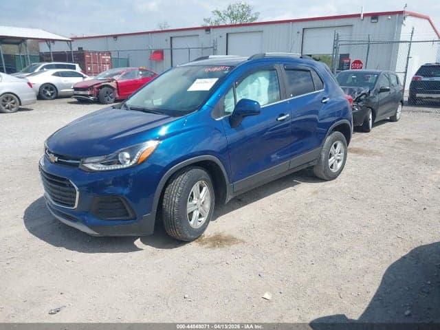 2020 CHEVROLET TRAX AWD LT 2