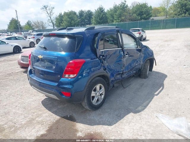 2020 CHEVROLET TRAX AWD LT 4