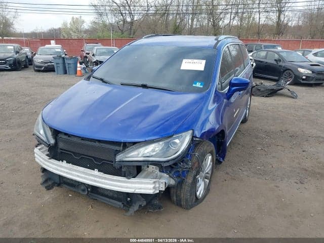 2019 CHRYSLER PACIFICA TOURING L 6