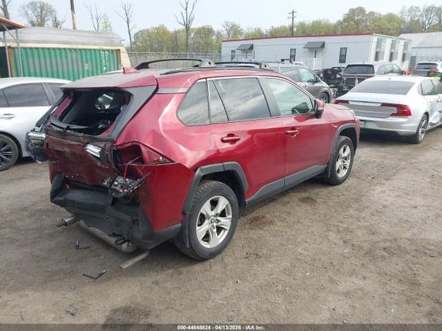2020 TOYOTA RAV4 XLE 4